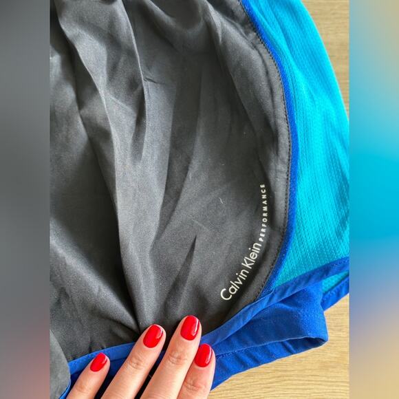 Calvin Klein running shorts, size xs - Picture 3 of 5